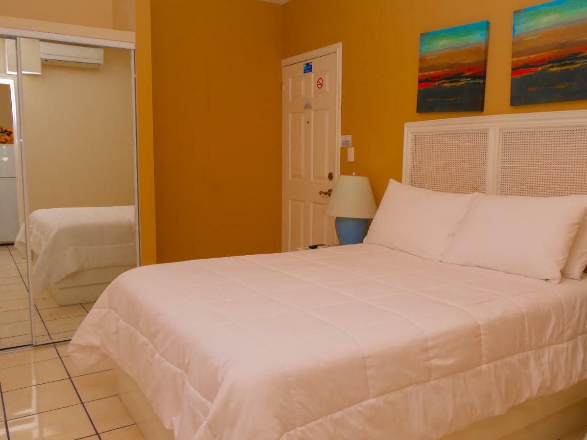 Hotel Bamboo Aeropuerto Алахуэла Экстерьер фото
